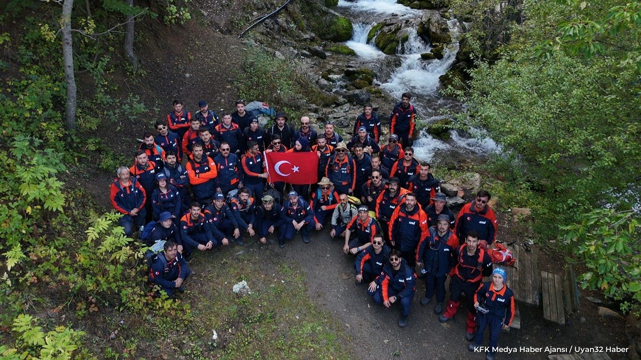 AFAD Ekipleri Isparta’da Zorlu Sınavı Geçti