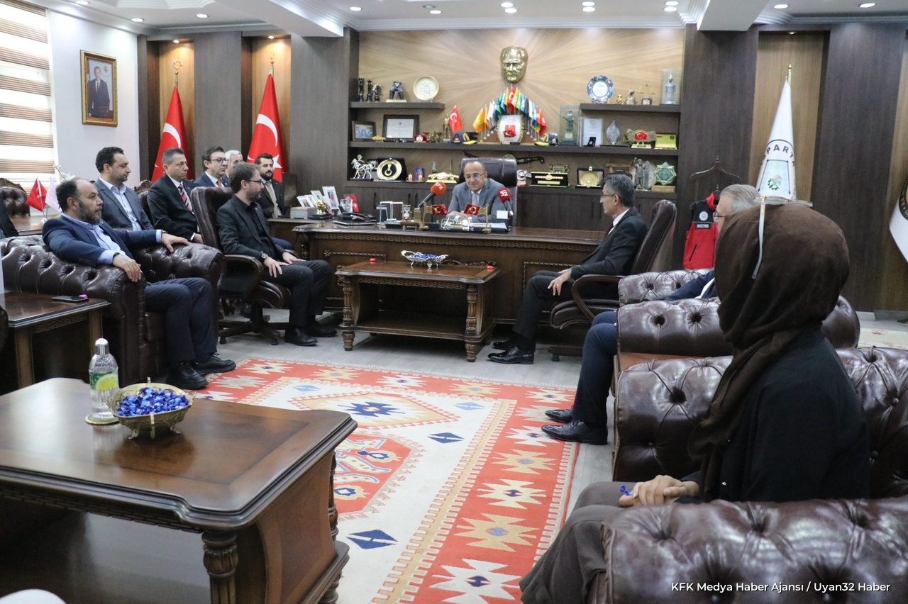 AK Parti Isparta Teşkilatından Esnaf Odasına Ahilik Ziyareti - Detay 2