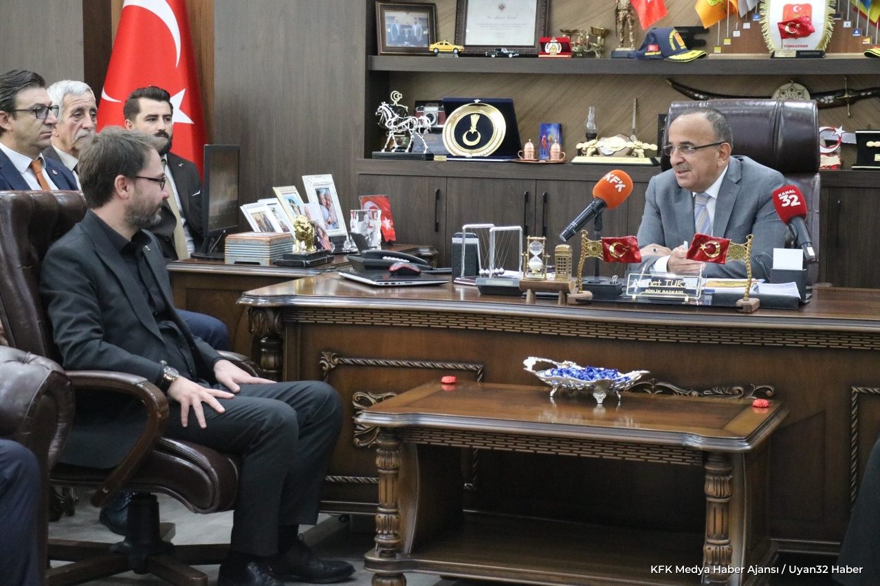 AK Parti Isparta Teşkilatından Esnaf Odasına Ahilik Ziyareti - Detay 3