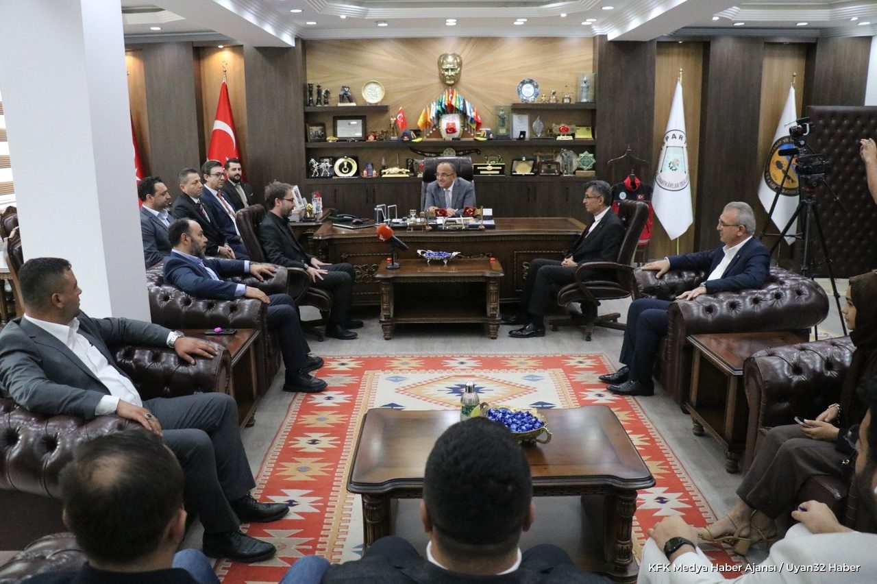 AK Parti Isparta Teşkilatından Esnaf Odasına Ahilik Ziyareti - Detay 5