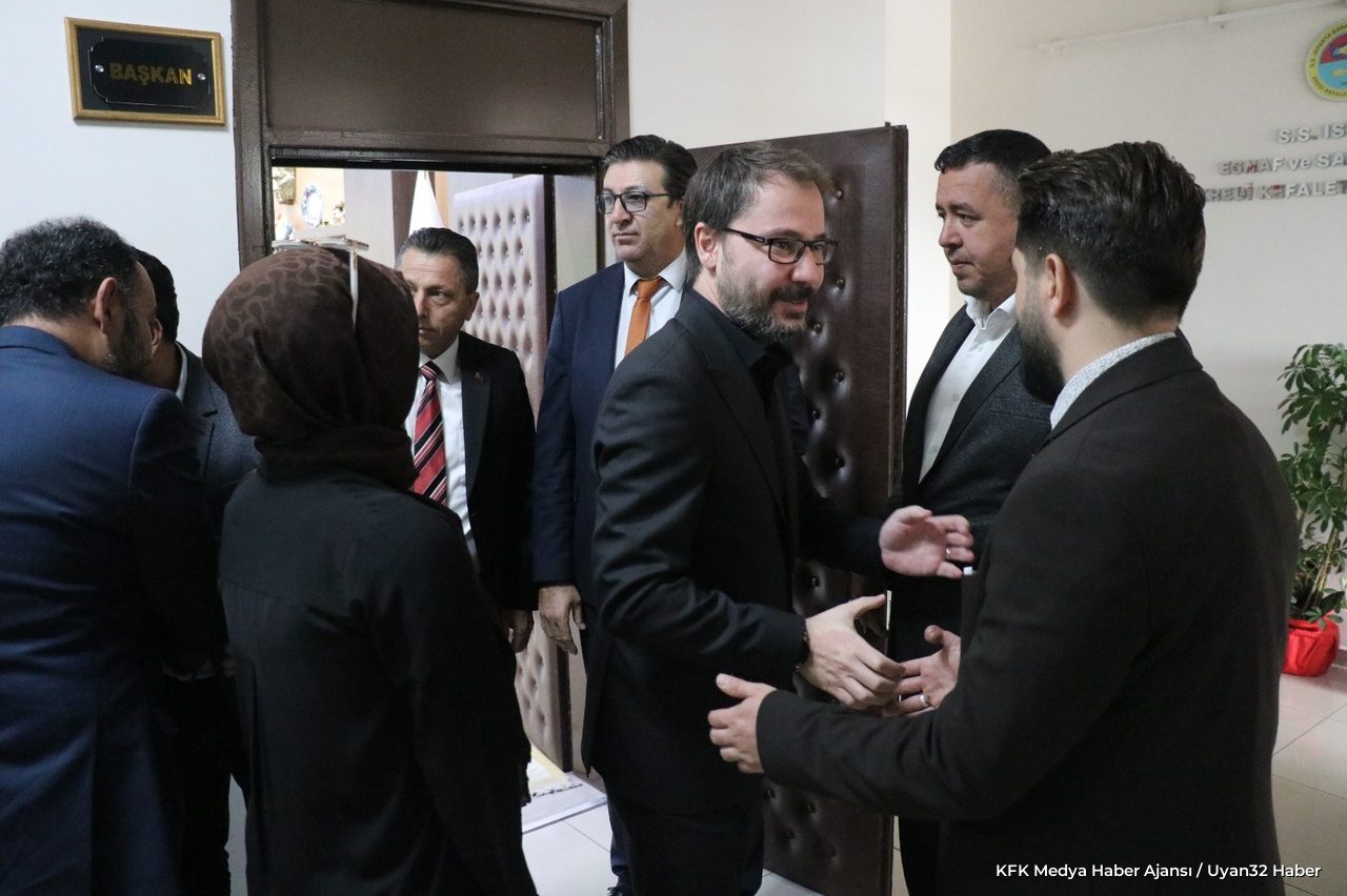 AK Parti Isparta Teşkilatından Esnaf Odasına Ahilik Ziyareti - Detay 8
