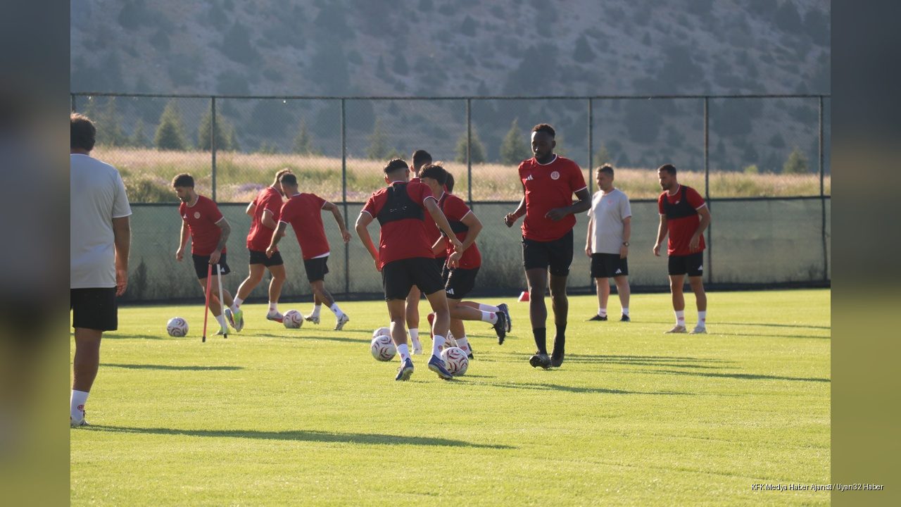 Antalyaspor Davraz'da Kamp Yapıyor