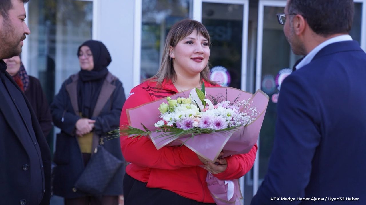 Avrupa Şampiyonu Fatma Gül Çevik Isparta’da Coşkuyla Karşılandı - Detay 2