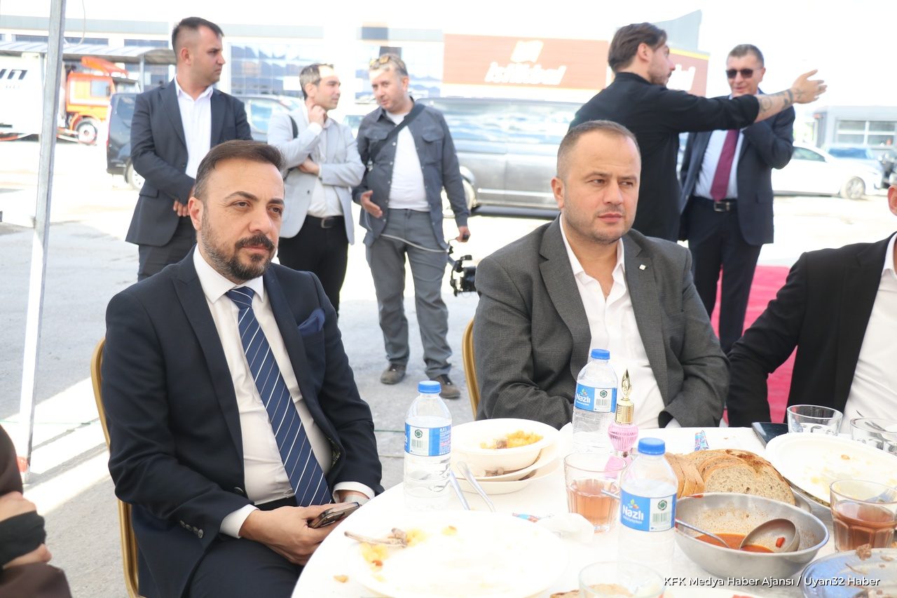 Bakan Uraloğlu Isparta’da Sektör Temsilcileriyle Buluştu - Detay 3