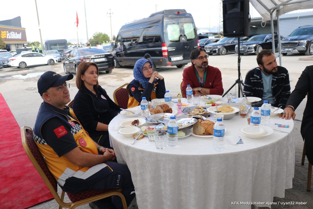 Bakan Uraloğlu Isparta’da Sektör Temsilcileriyle Buluştu - Detay 5