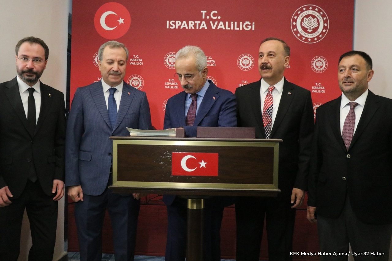 Bakan Uraloğlu Isparta’ya Çıkarma Yaptı: Gündemde Kritik Başlıklar Var