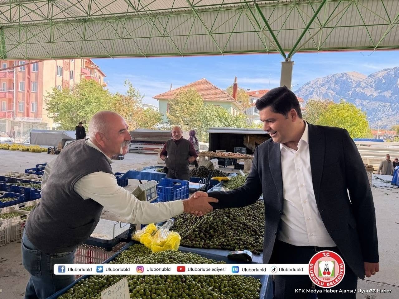 Başkan Ahmet Oğuz Bakır Uluborlu Pazarı'nda - Detay 2