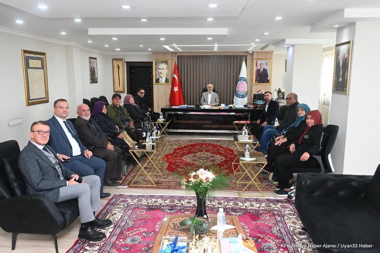 Başkan Başdeğirmen Yürüme Engelliler Derneği Üyelerini Ağırladı - Detay 2