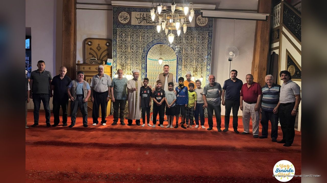 Başkan Özer, Çocuklarla Sabah Namazı Sonrası Buluştu