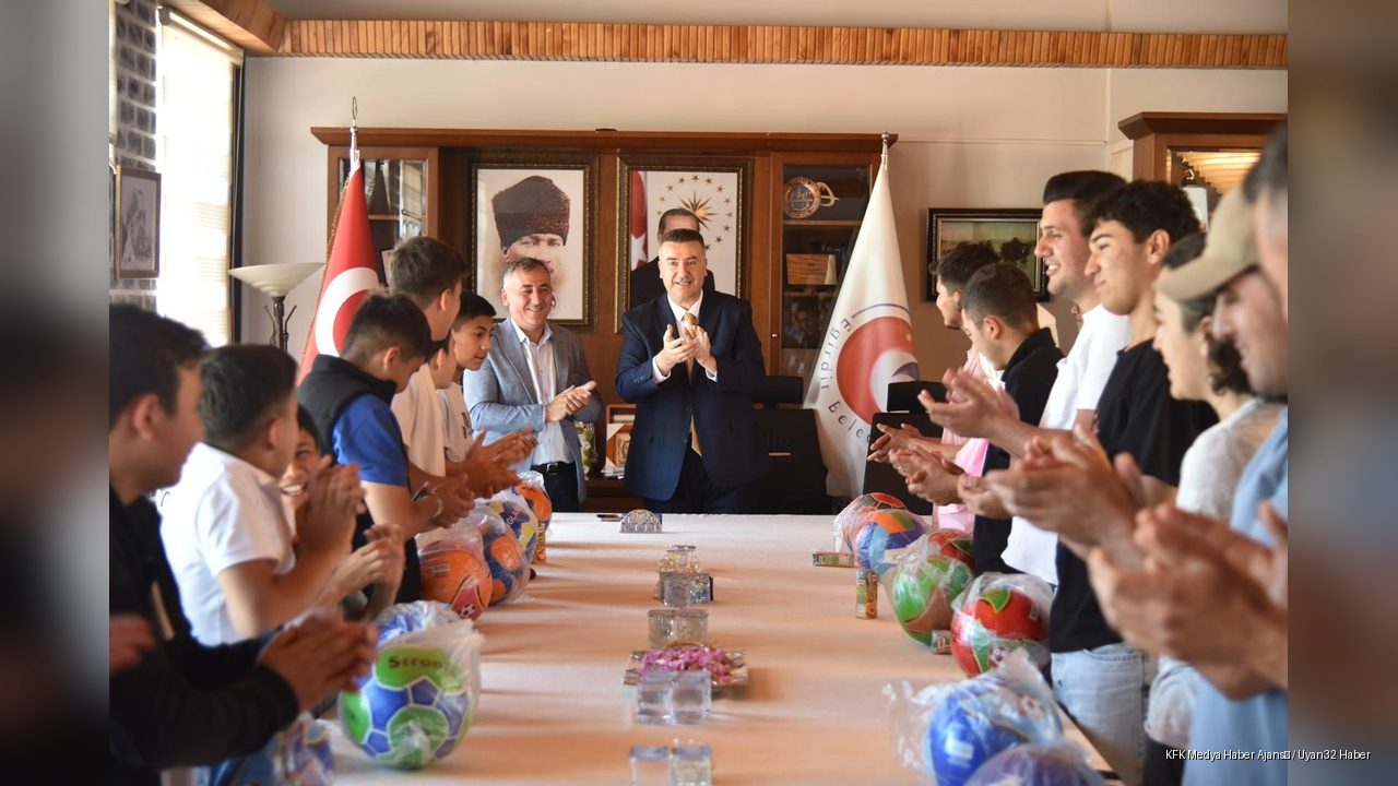 Başkan Özer