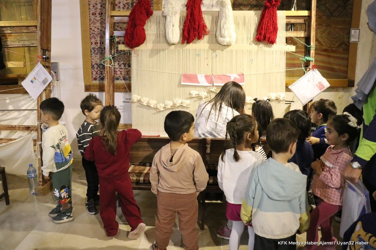 Binlerce Elin Dokunduğu Türk Bayrağı Isparta’da Yükseliyor - Detay 6