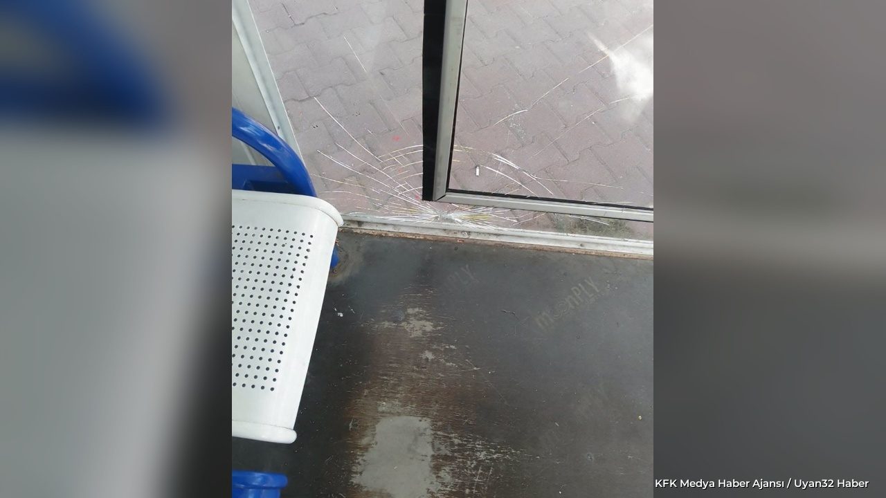 Burdur Belediyesi'nden Durak Tepkisi: "Lütfen Şehre Zarar Vermeyin" - Detay 2