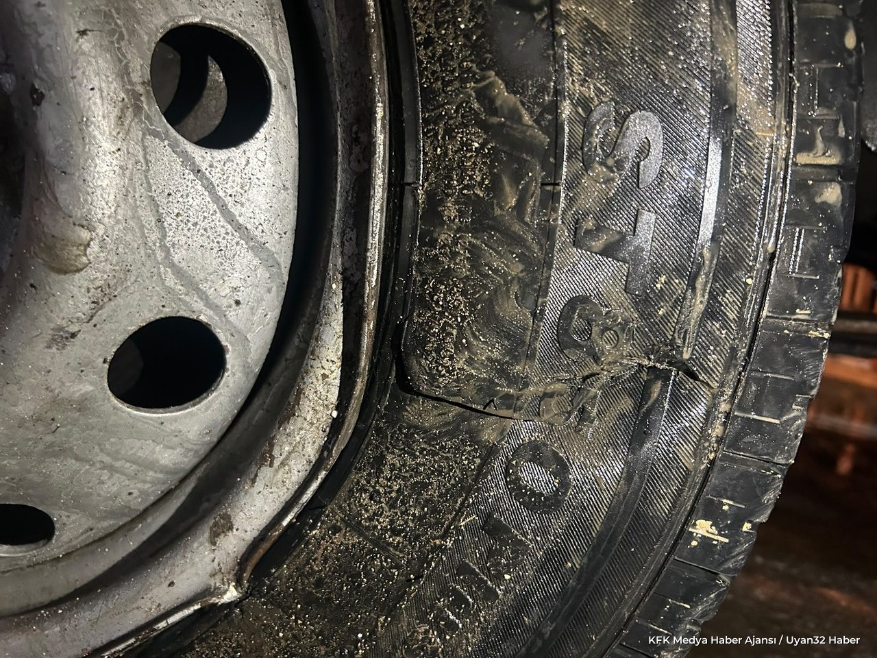 Büyükgökçeli Köyünde Yol ve Mazgal Tepkisi: Sürücüler Dertli - Detay 3