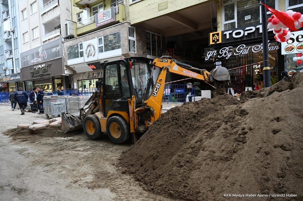 Cumhuriyet Caddesi’nde çalışmalar aralıksız sürüyor - Detay 3