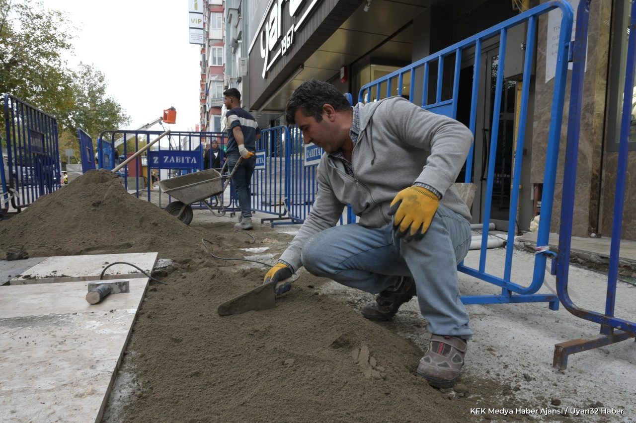 Cumhuriyet Caddesi’nde çalışmalar aralıksız sürüyor - Detay 6
