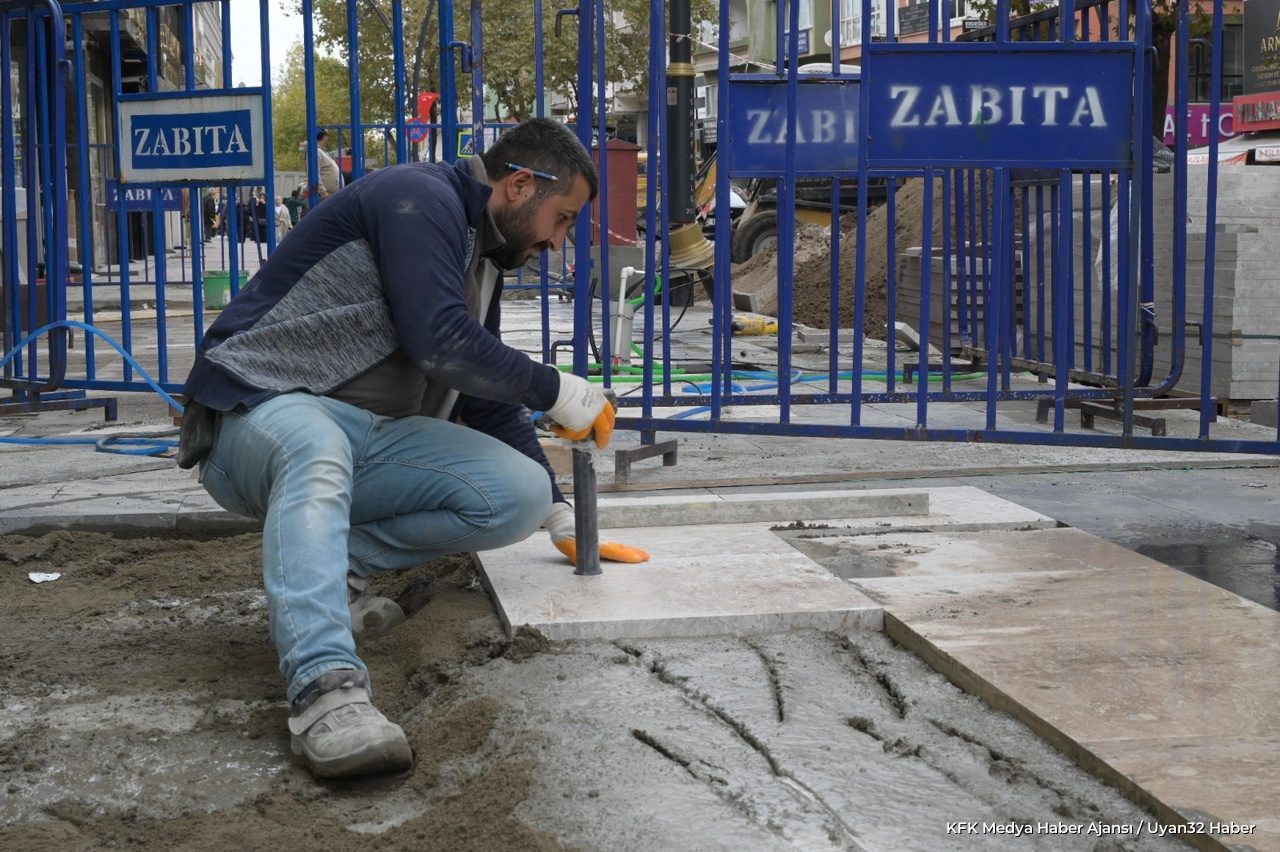Cumhuriyet Caddesi’nde çalışmalar aralıksız sürüyor - Detay 7
