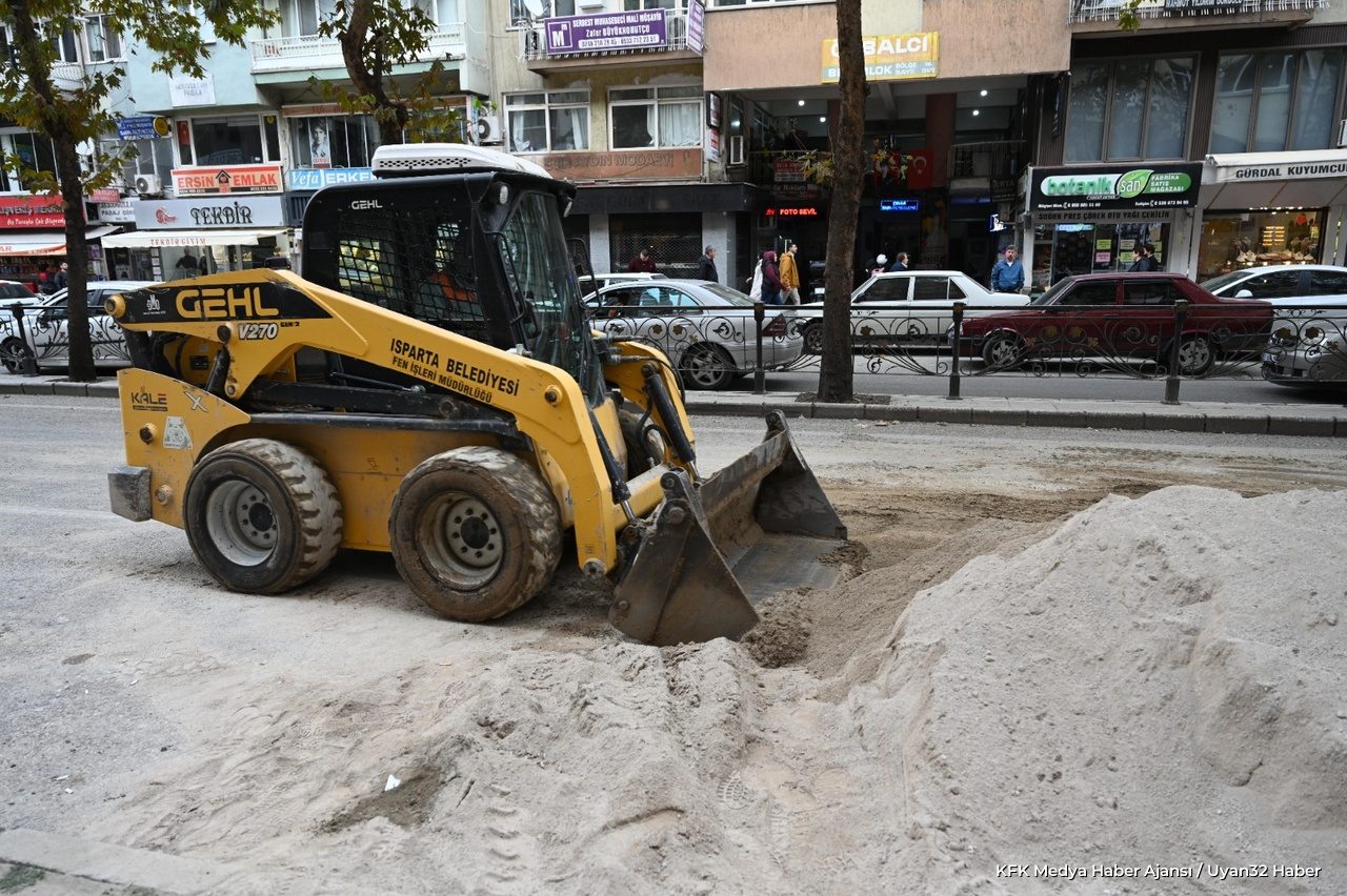 Cumhuriyet Caddesi’nde çalışmalar aralıksız sürüyor - Detay 8