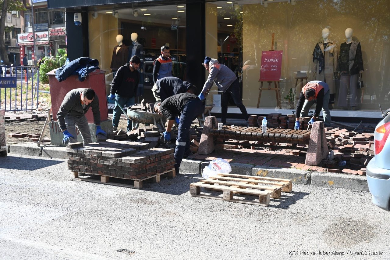 Isparta Cumhuriyet Caddesi Yenileme Çalışması