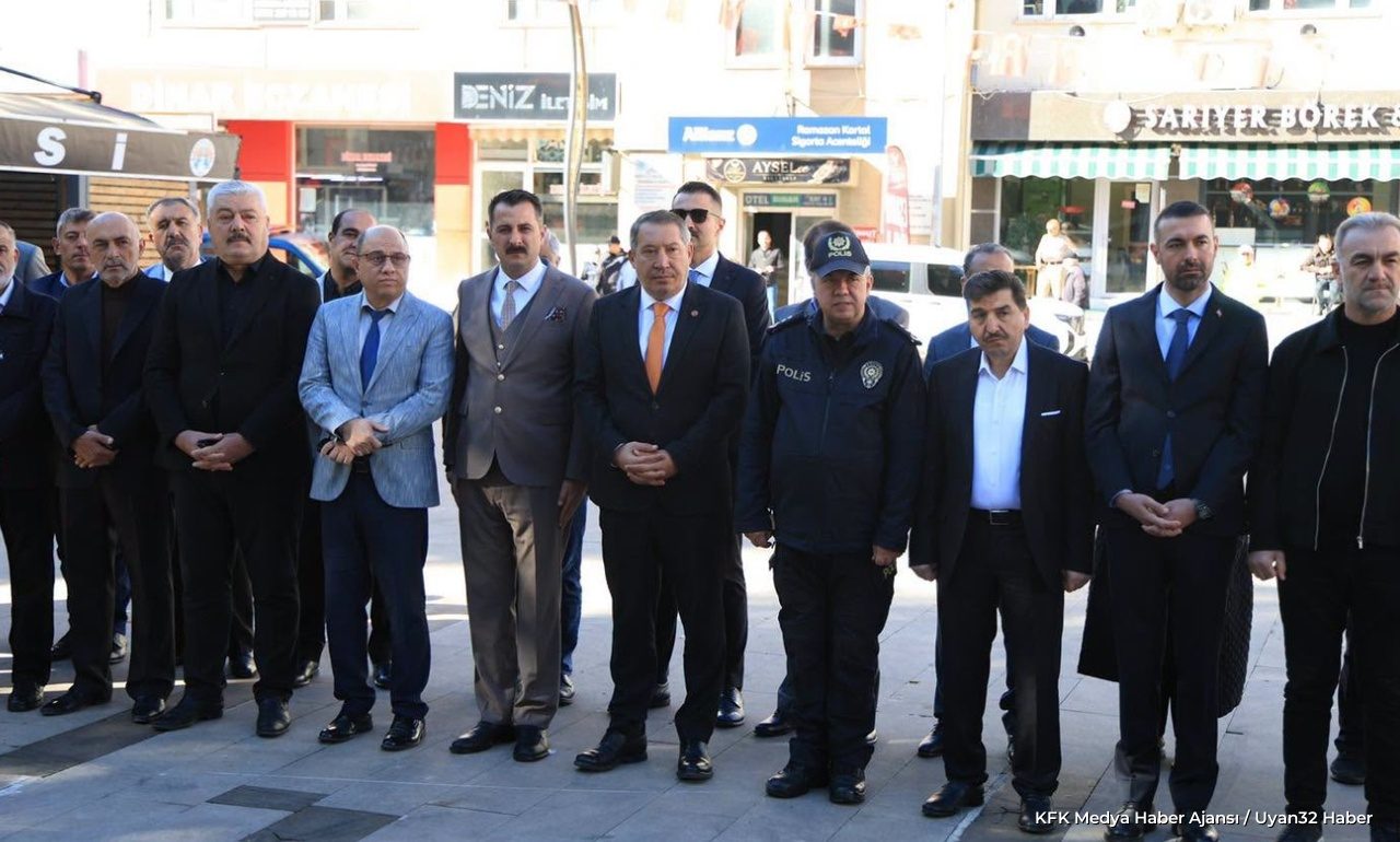 Dinar'da Muhtarlar Günü Kutlandı: Veysel Topçu'ya Ziyaret