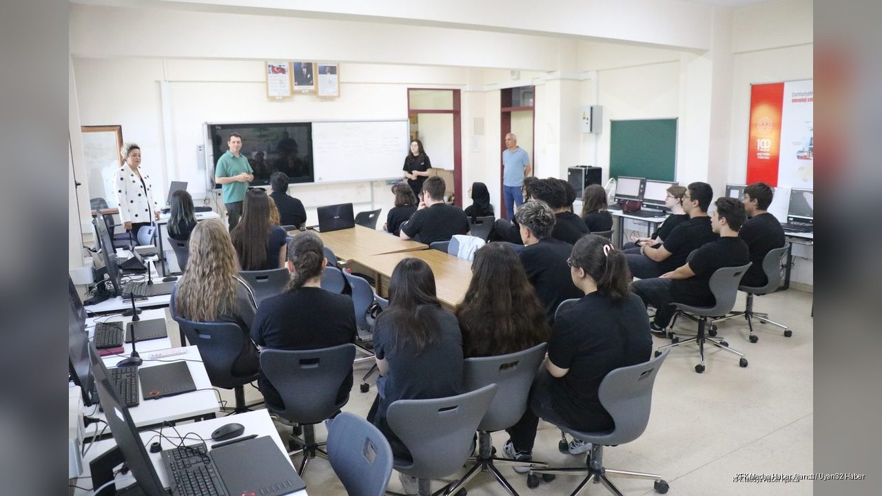 Dört Lise Tek Hedef; Eğirdir Gölü Kurumasın