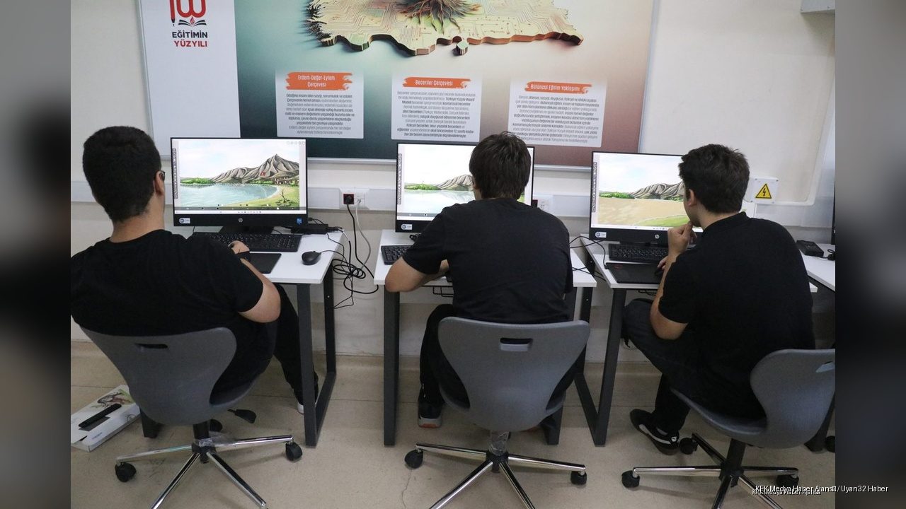 Dört Lise Tek Hedef; Eğirdir Gölü Kurumasın