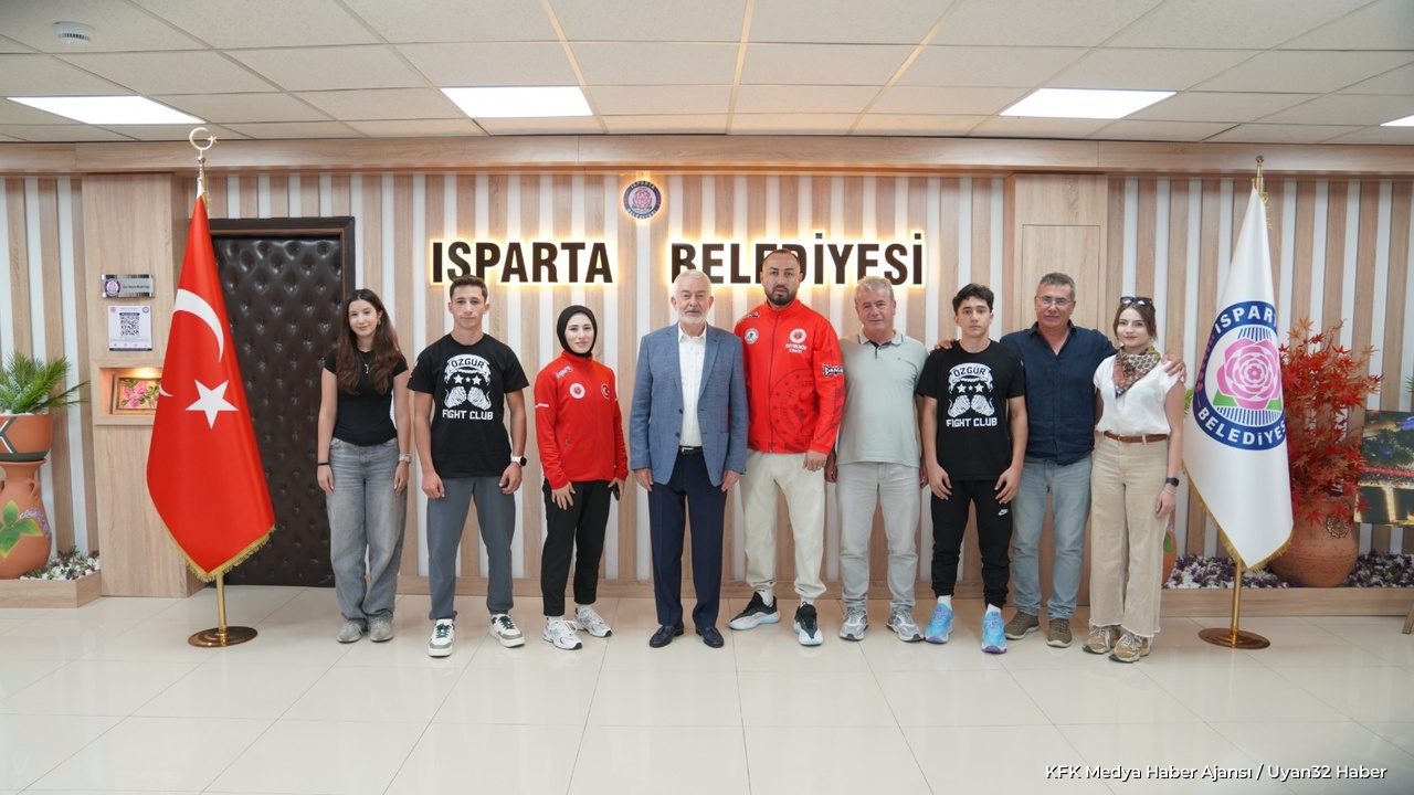 Dünya Şampiyonu Fatime Yürekli Başkan Başdeğirmen'i Ziyaret Etti - Detay 2