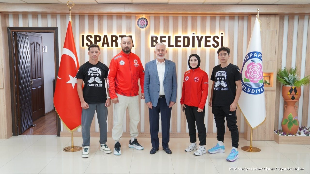 Dünya Şampiyonu Fatime Yürekli Başkan Başdeğirmen'i Ziyaret Etti - Detay 3