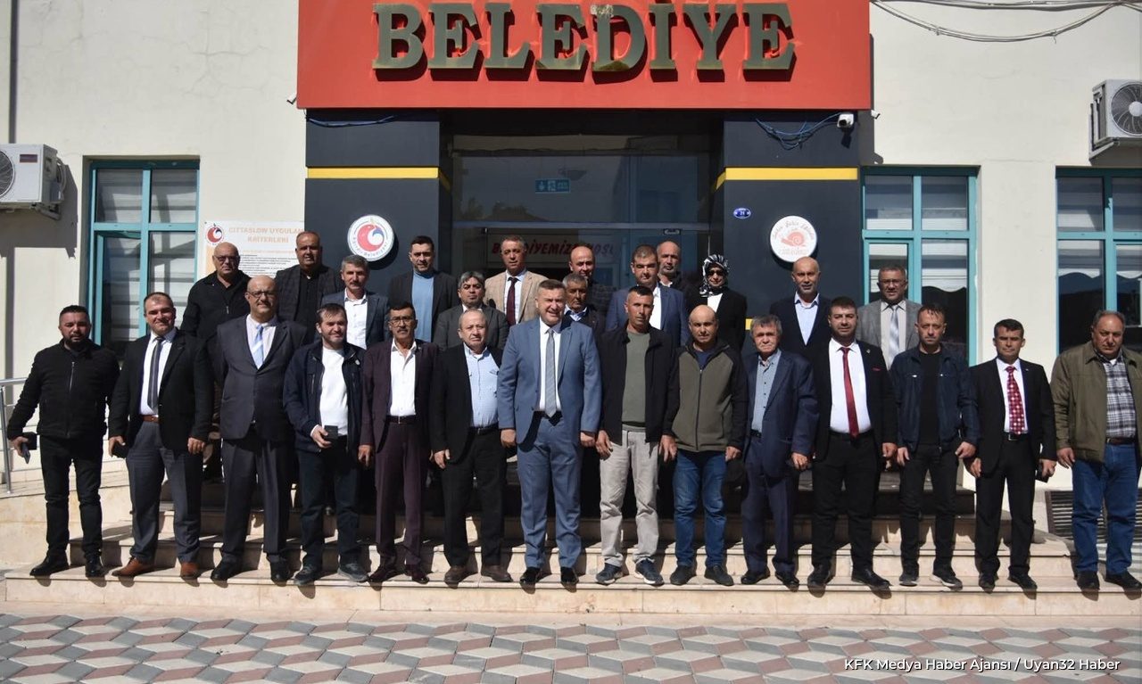 Eğirdir Belediye Başkanı Özer Muhtarlarla Bir Araya Geldi - Detay 2