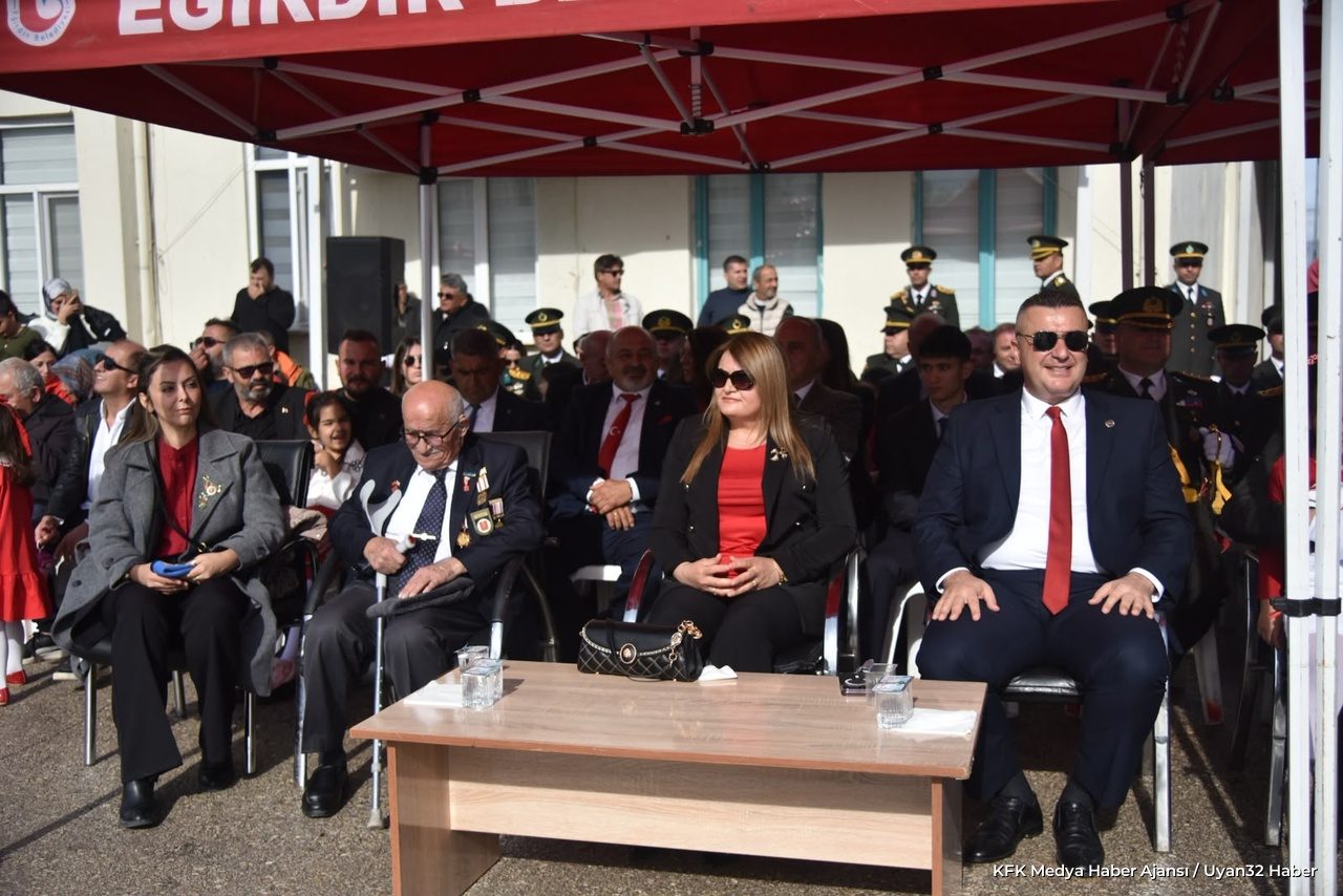 Eğirdir'de Başkan Özer'den Şehit Ailesine Büyük Vefa - Detay 6