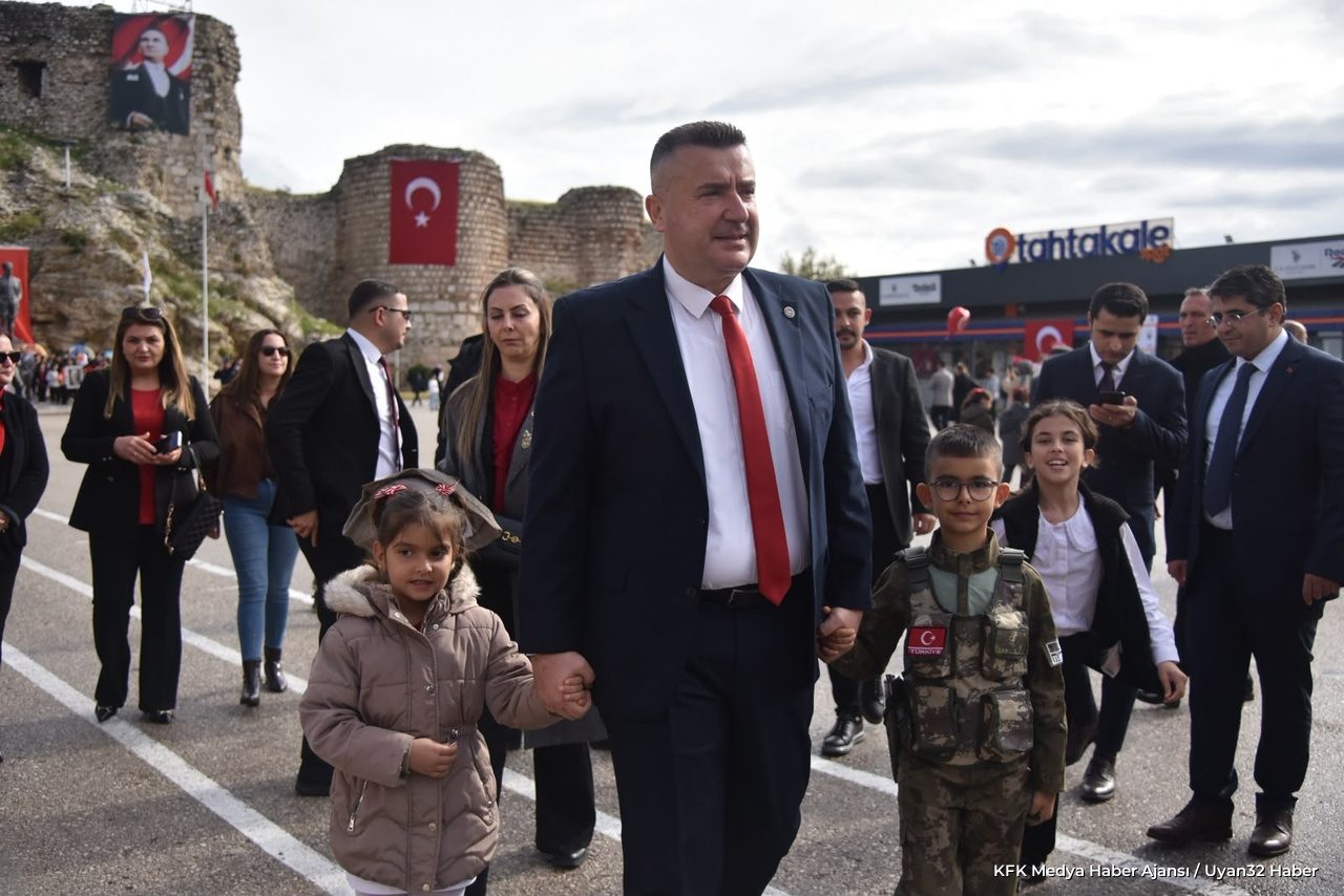 Eğirdir'de Başkan Özer'den Şehit Ailesine Büyük Vefa - Detay 8
