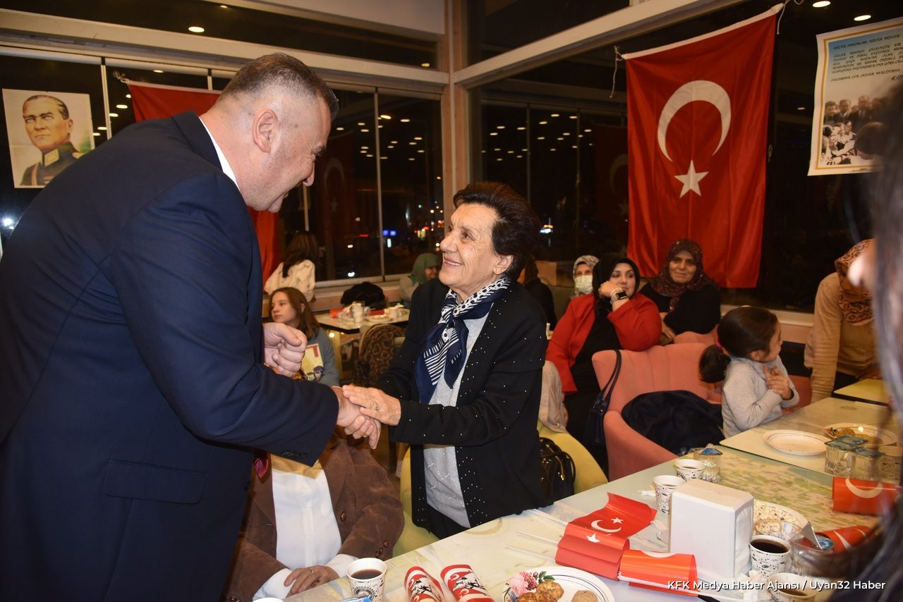 Eğirdir'de Cumhuriyet Kadınları Balosu Düzenlendi - Detay 10