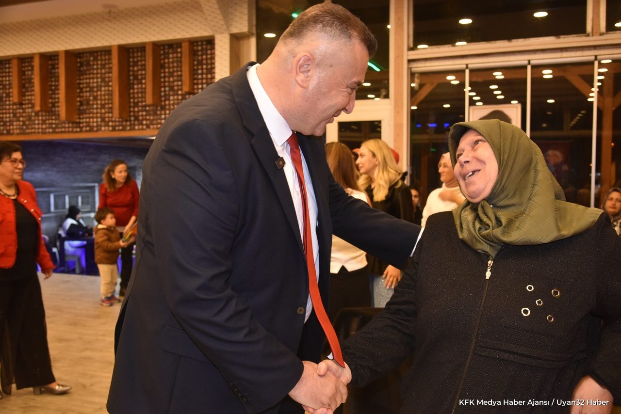 Eğirdir'de Cumhuriyet Kadınları Balosu Düzenlendi - Detay 8