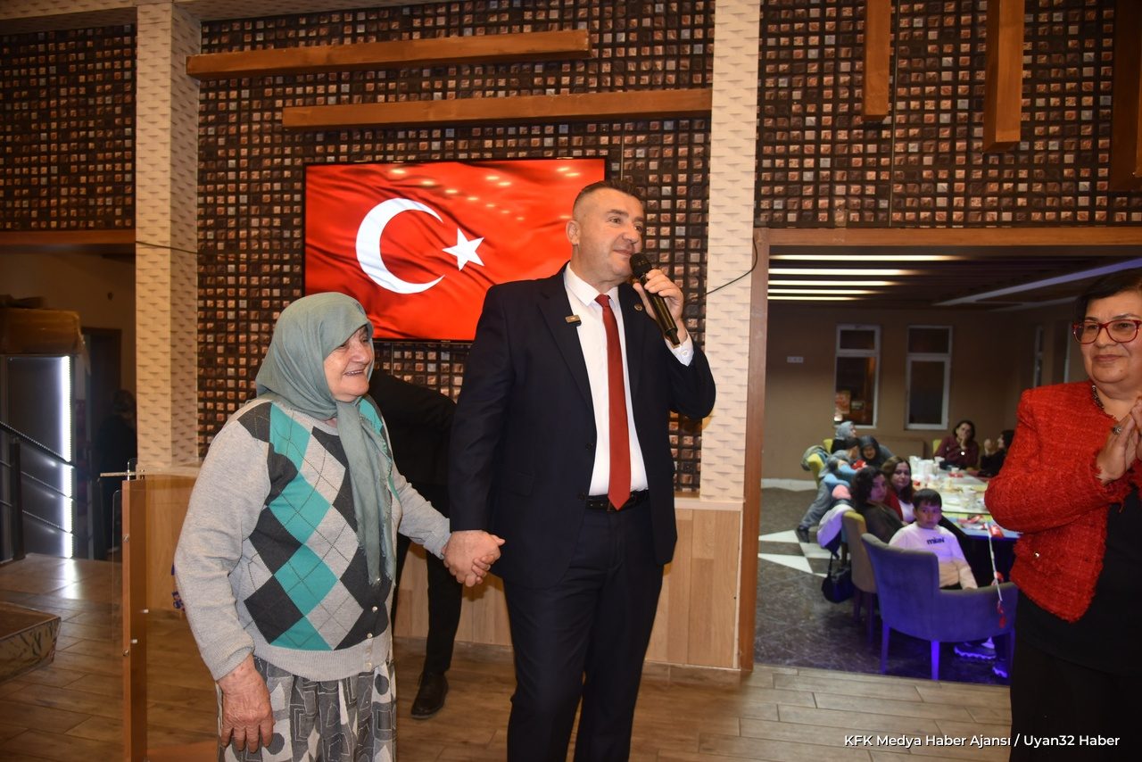 Eğirdir'de Cumhuriyet Kadınları Balosu Düzenlendi - Detay 9