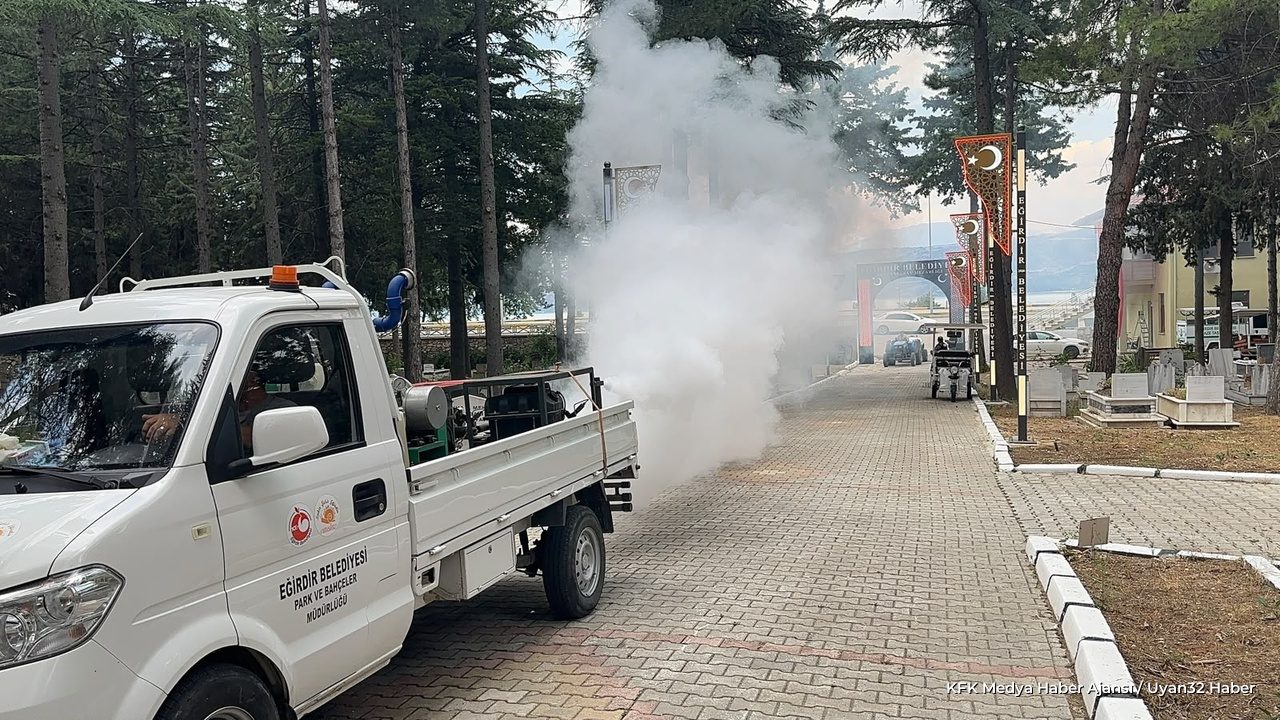 Eğirdir'de Yaz İlaçlaması Devam Ediyor