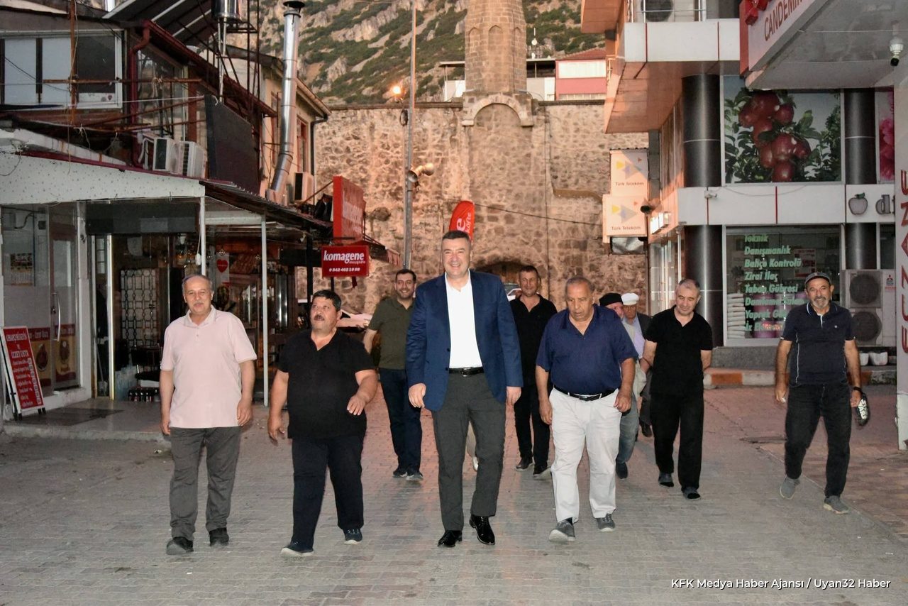 Başkan Özer, Eğirdir'de Kahvaltıda