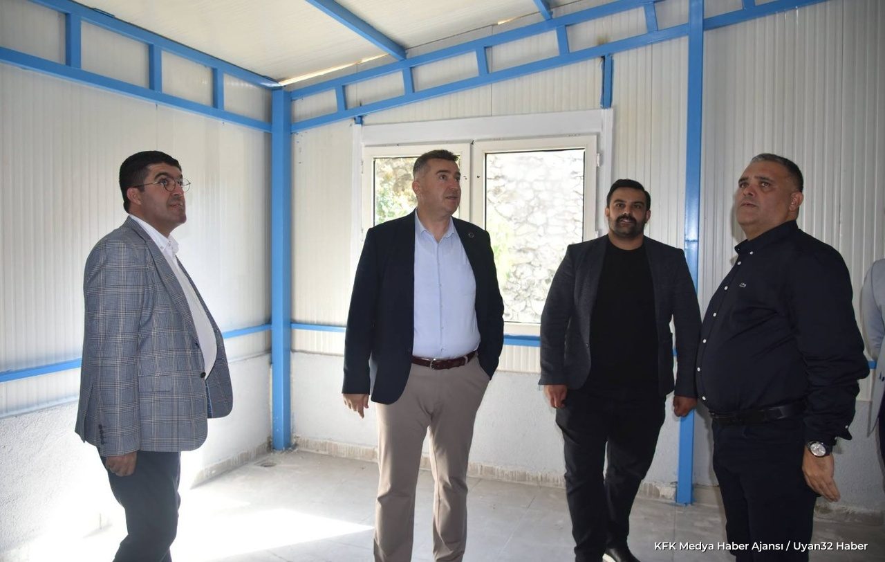 Eğirdir'de Spor Tesisleri Yenileniyor: Başkan Özer Sahada İnceledi - Detay 2