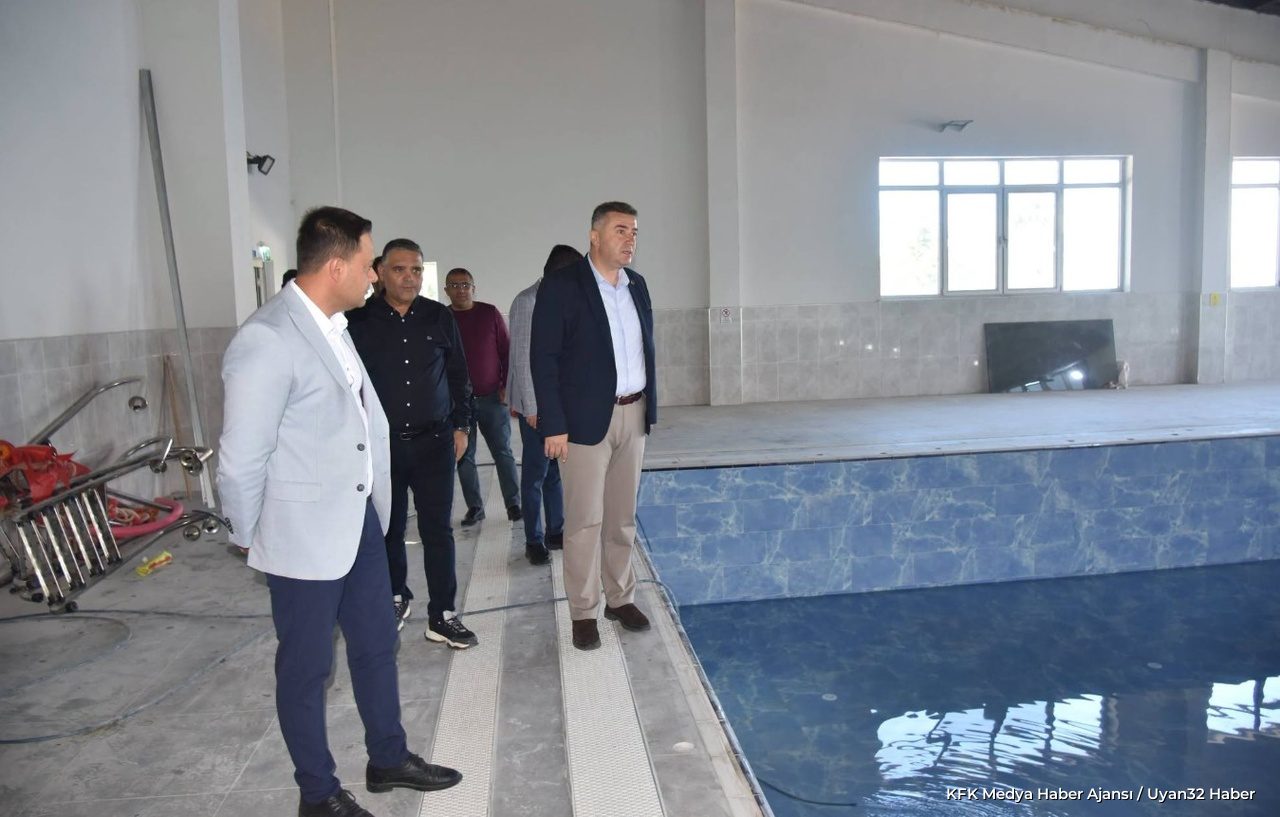 Eğirdir'de Spor Tesisleri Yenileniyor: Başkan Özer Sahada İnceledi - Detay 3