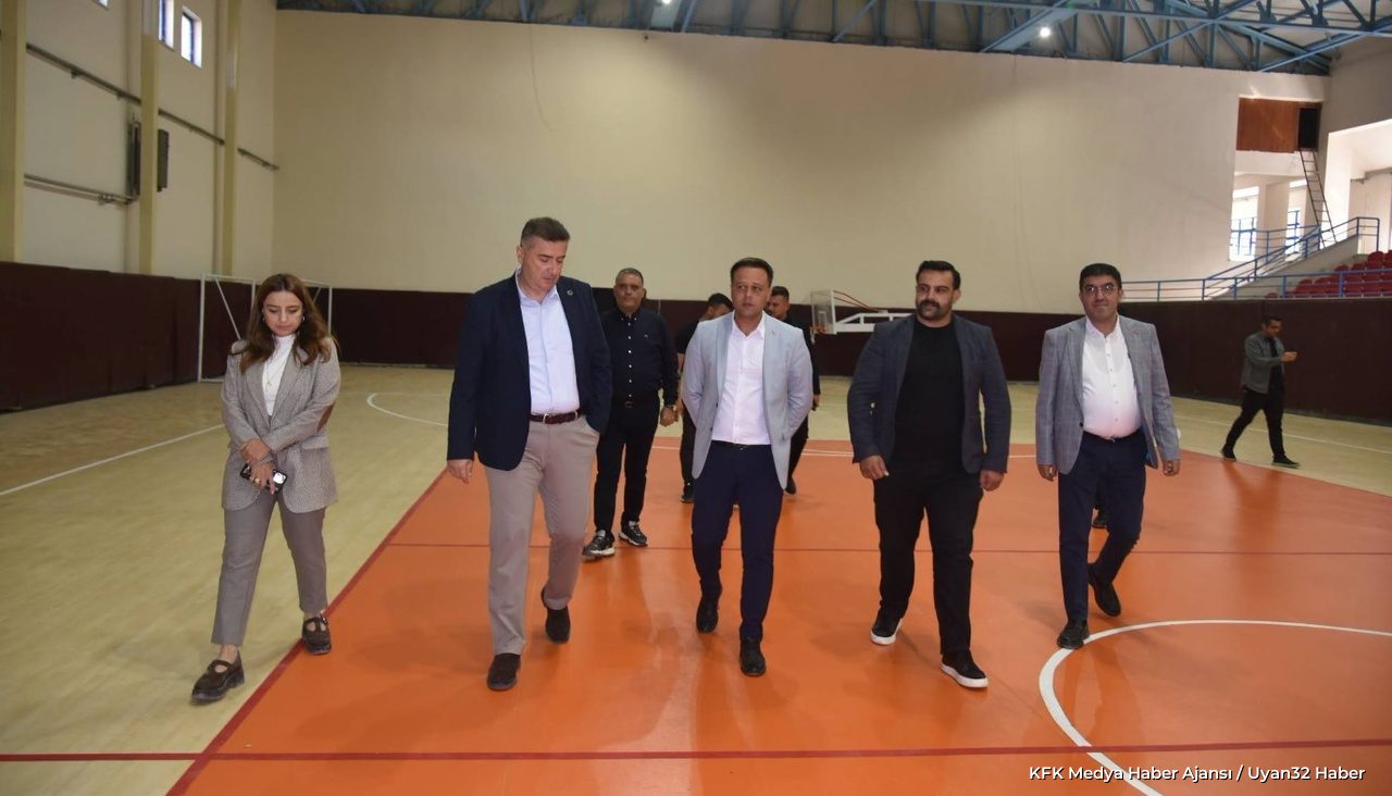 Eğirdir'de Spor Tesisleri Yenileniyor: Başkan Özer Sahada İnceledi - Detay 5