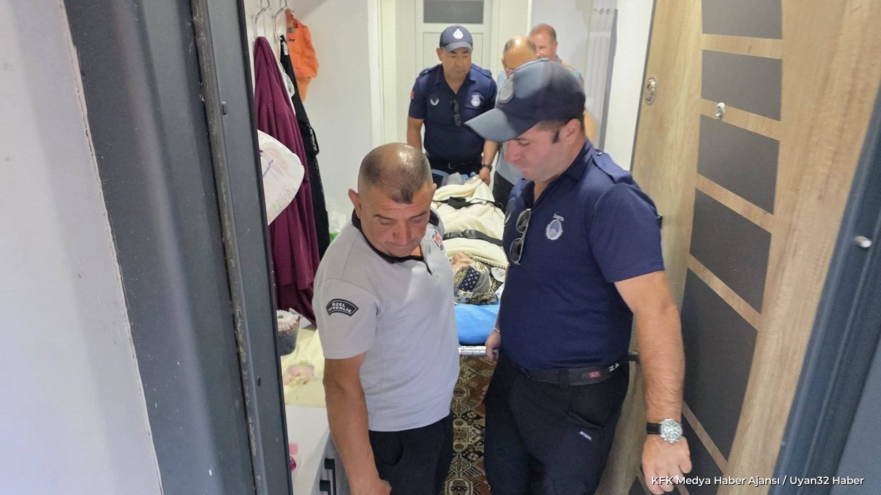 Eğirdir'de Zabıtadan Örnek Destek: Sedyeyle Hastaneye Taşındı - Detay 7