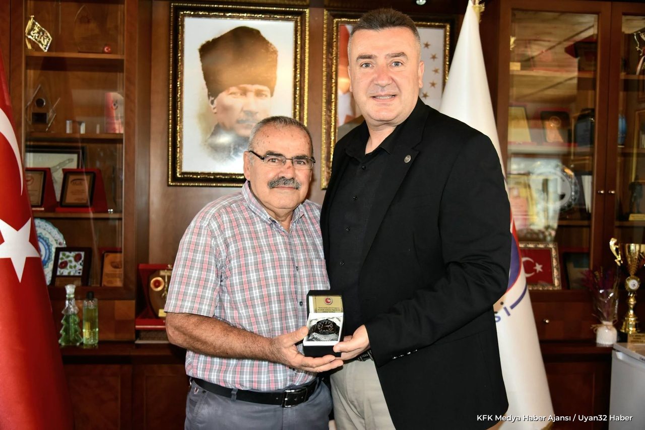 Eğirdir Gaziler Derneği'nden Belediye Başkanı Mustafa Özer'e Ziyaret - Detay 6