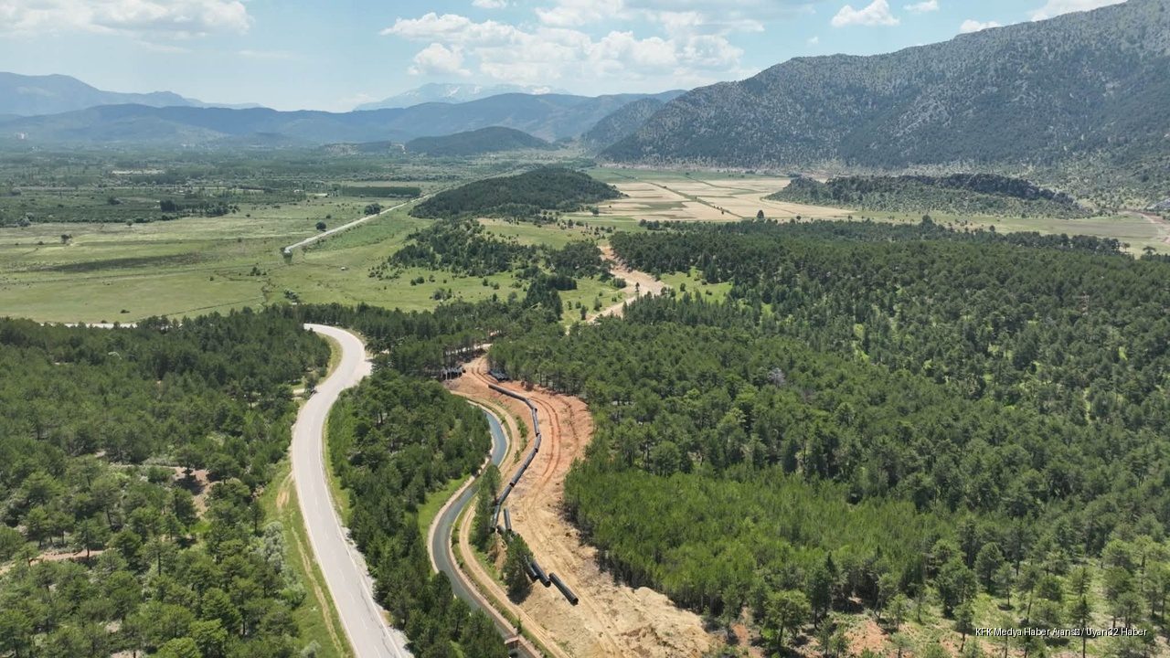 Eğirdir Gölü'ne Su Aktarılıyor