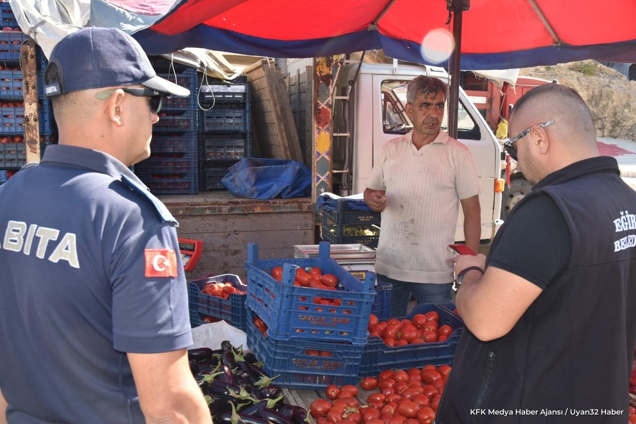 Eğirdir Perşembe Pazarı