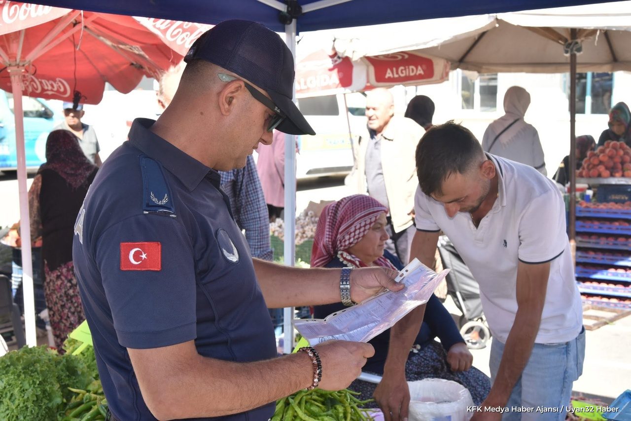 Eğirdir Perşembe Pazarı