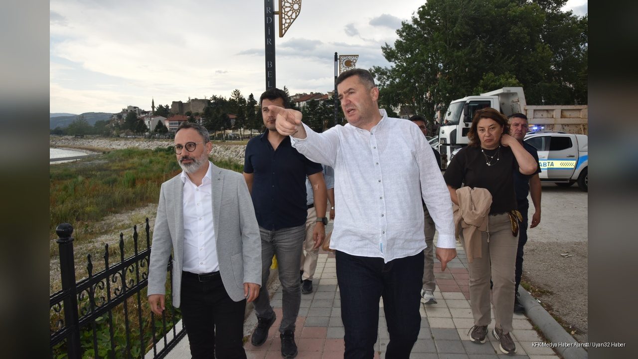 Eğirdir Sahilinde Yenileme Çalışmaları