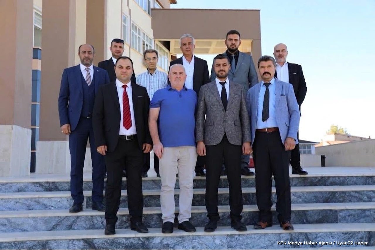 Elektrikçiler Odası'nda Seçim Yarışı: Ramazan Ayhan Sahaya İndi