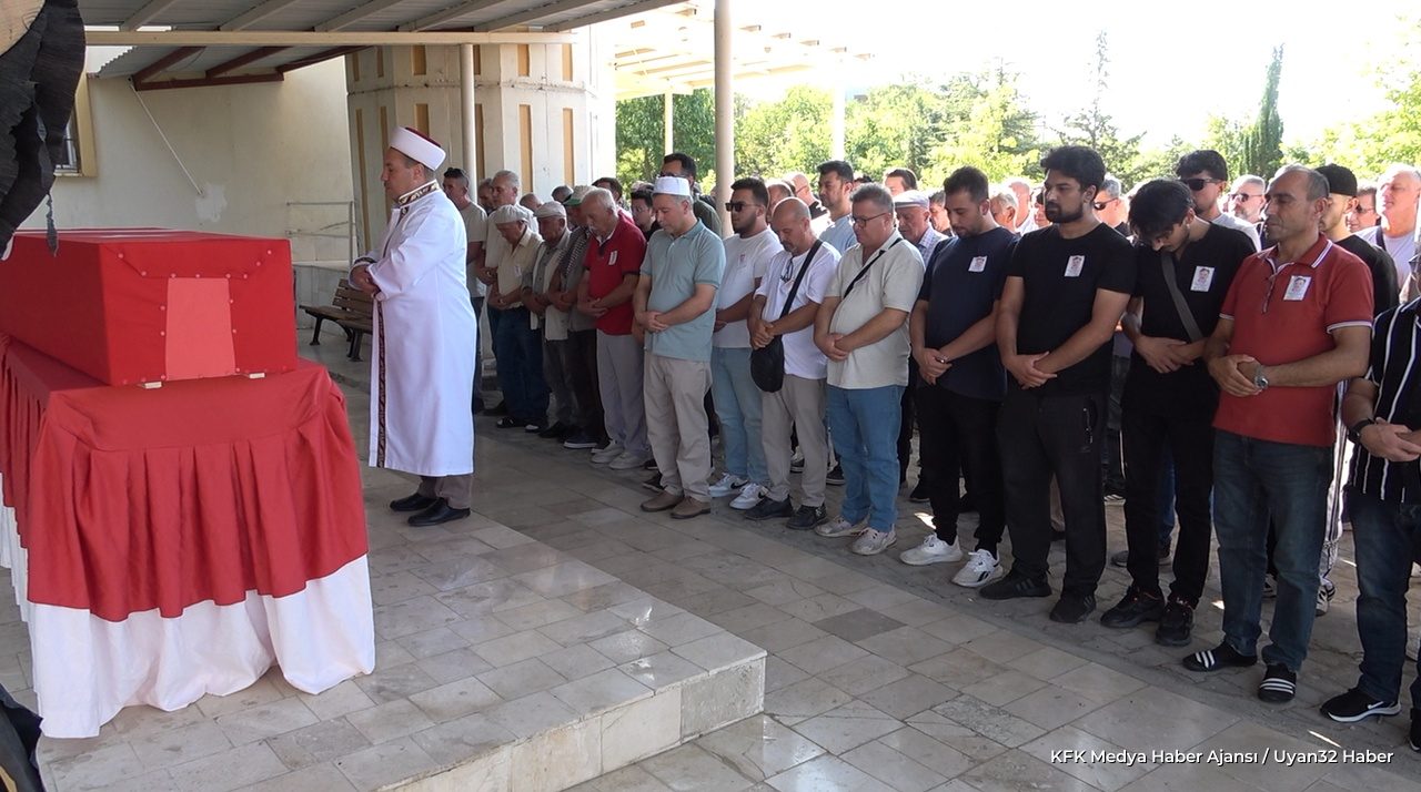 Emekli Polis Memuru Son Yolculuğuna Uğurlandı