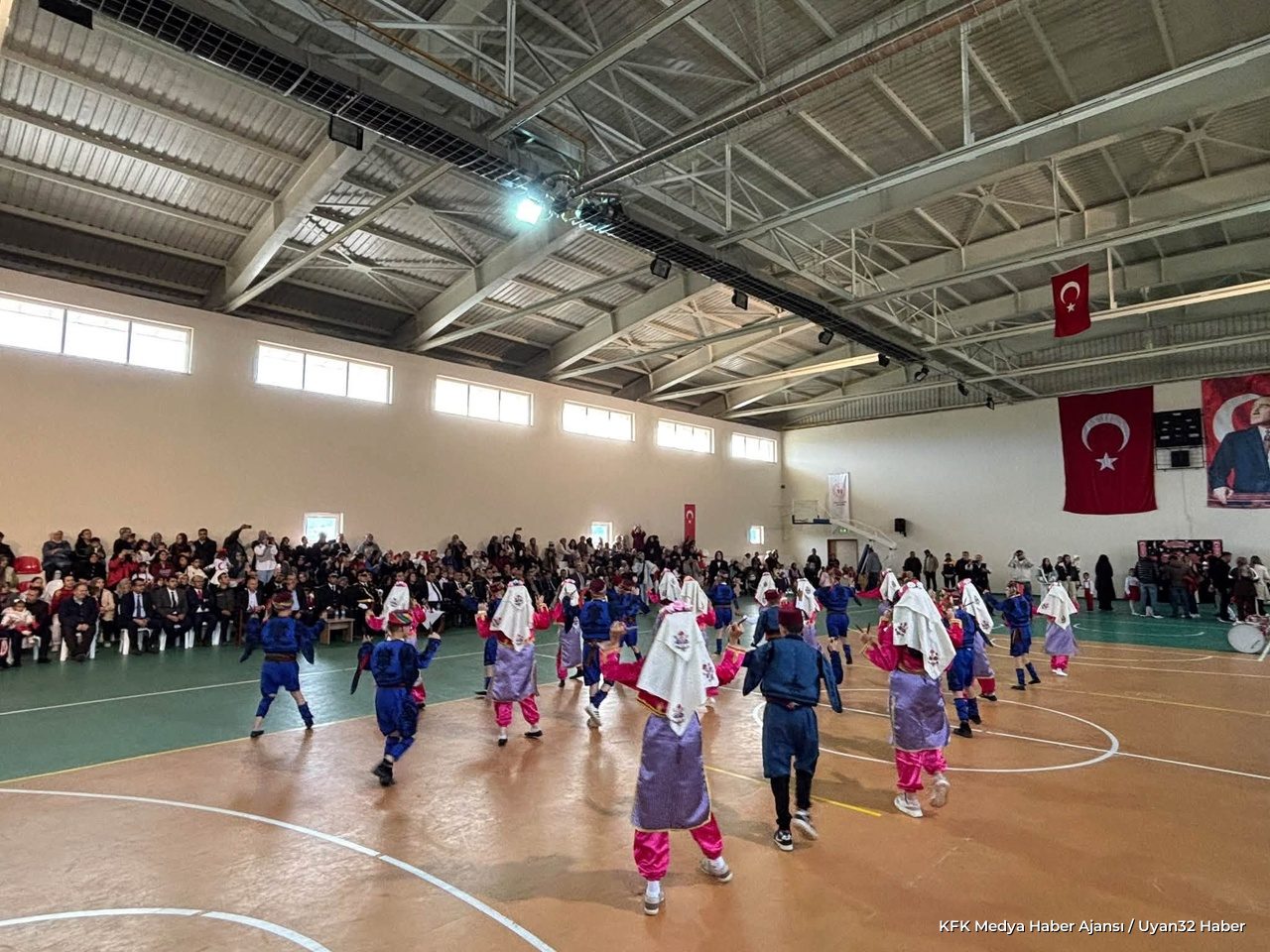 Cumhuriyet Bayramı Gelendost'ta Coşkuyla Kutlandı - Detay 3