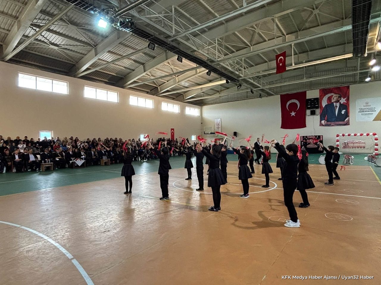 Cumhuriyet Bayramı Gelendost'ta Coşkuyla Kutlandı - Detay 5
