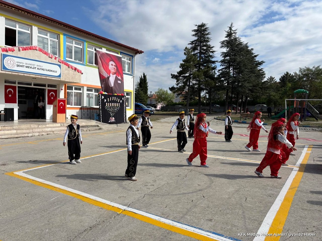 İlköğretim Haftası Gelendost'ta Kutlandı - Detay 3