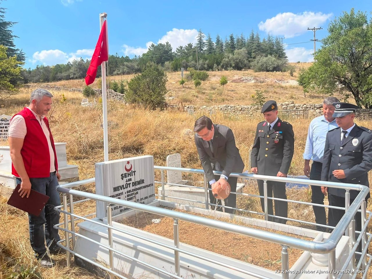 Şehit Mevlüt Demir'in Mezarı